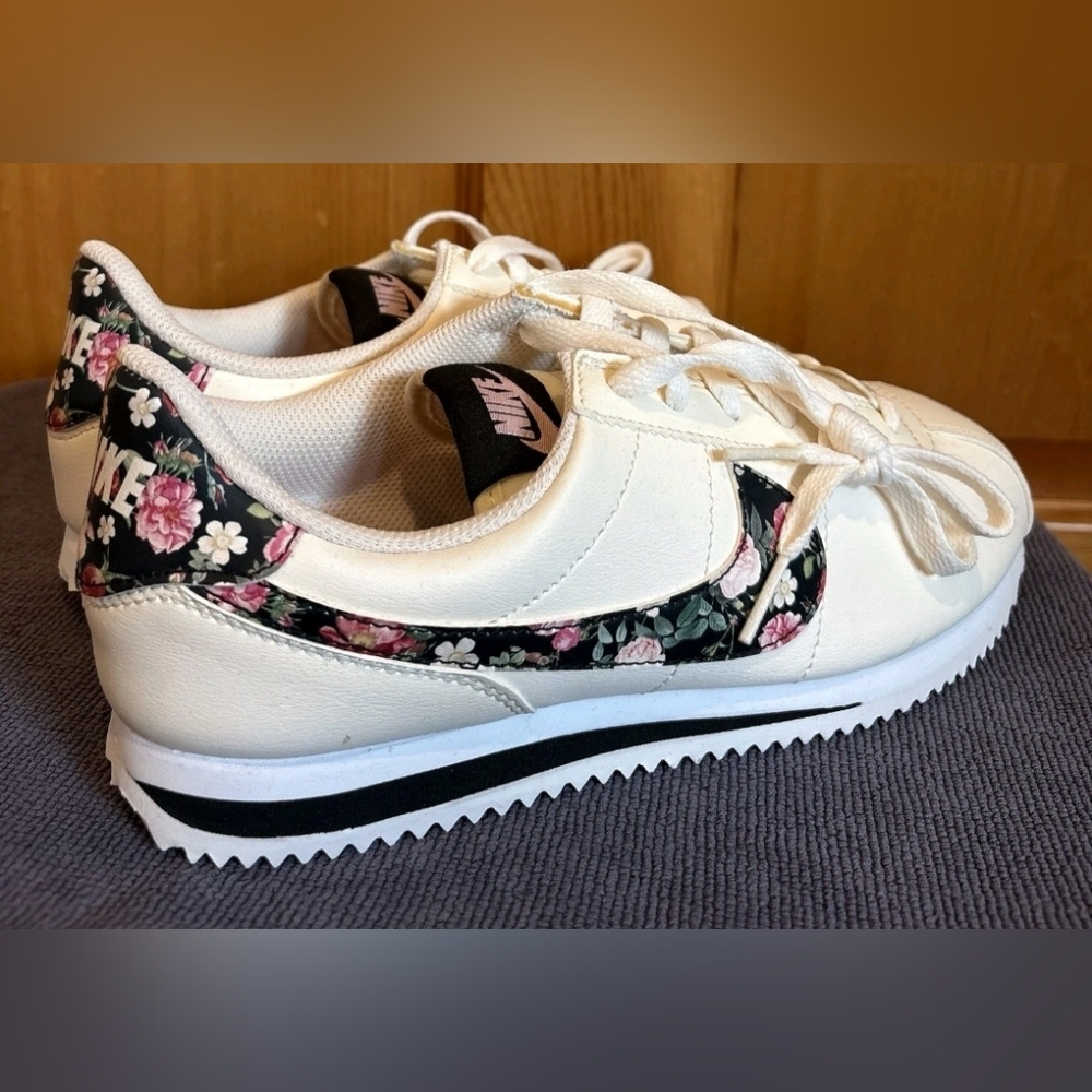 Nike Cortez Floral Sneakers - Picture 2 of 9